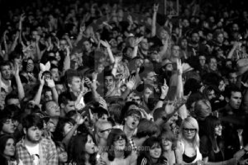 The Klaxons audience in switzerland. Are u in?
