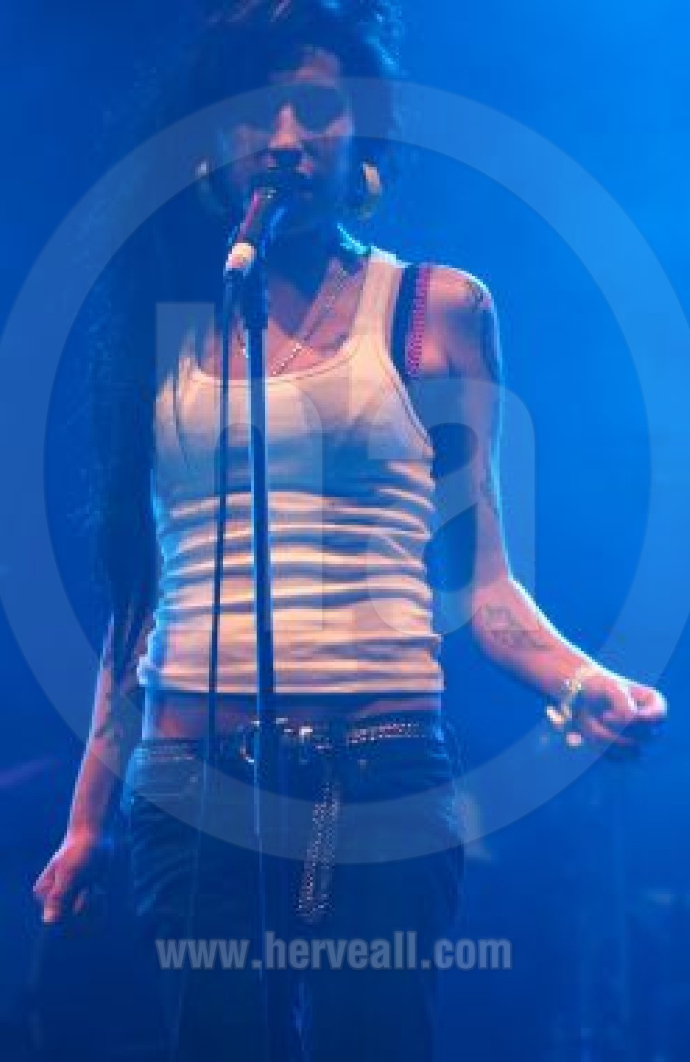Amy Winehouse 32 